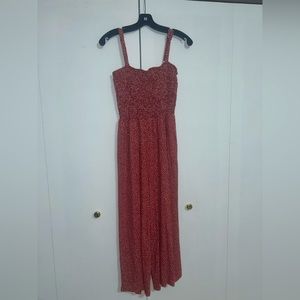 Old navy romper/jumpsuit. Never worn. Size M